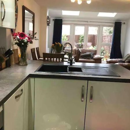 4 Bedroom House In Seaside Town 利特尔 外观 照片