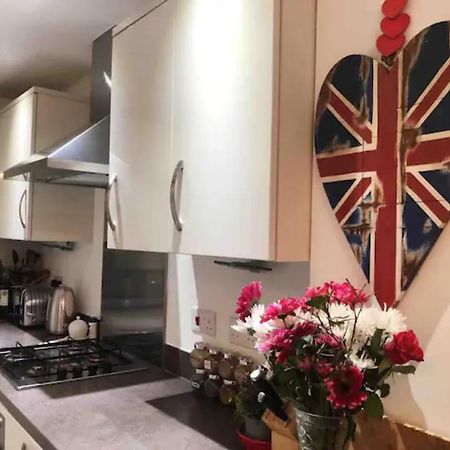 4 Bedroom House In Seaside Town 利特尔 外观 照片