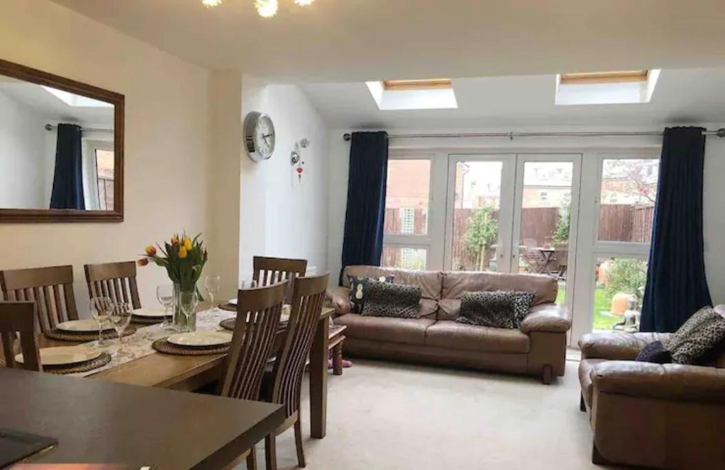 4 Bedroom House In Seaside Town 利特尔 外观 照片